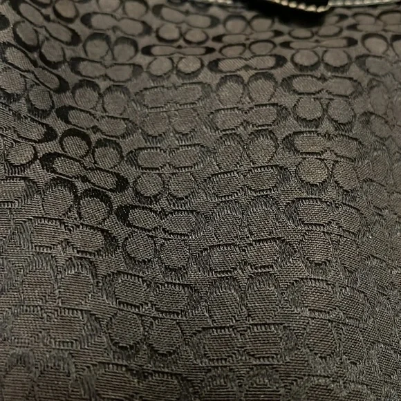 Authentic vintage Coach bag in good condition L0401461 - Picture 3 of 16